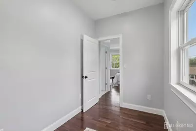 239 Suttons Lane, Edison, NJ 08817 - Photo 29