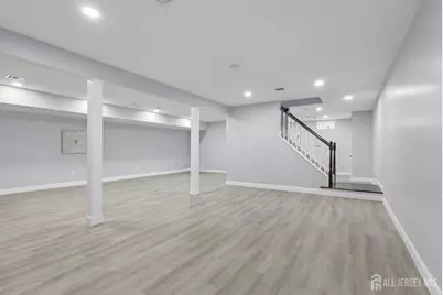 239 Suttons Lane, Edison, NJ 08817 - Photo 49