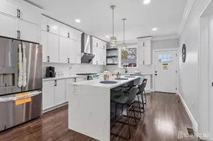 239 Suttons Ln, Edison, NJ 08817 - Photo 11