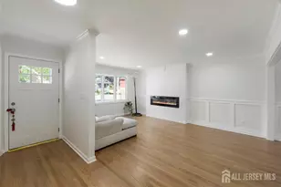 33 Larchmont Rd, Edison, NJ 08837 - Photo 5