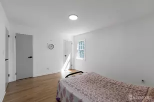 33 Larchmont Rd, Edison, NJ 08837 - Photo 15