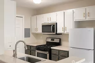 7302 Elm Ct, South Brunswick Township, NJ 08852 - Photo 5