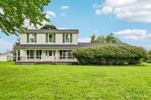 55 Jefferson Dr, Piscataway Township, NJ 08854 - Photo 1