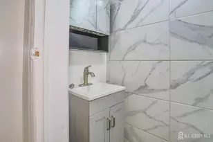 9017 Riverside Pl, North Bergen, NJ 0747 - Photo 5