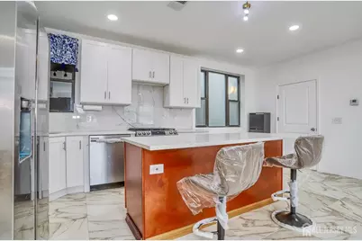 9017 Riverside Place, North Bergen, NJ 0747 - Photo 9