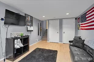 102 Fawn Dr, Old Bridge Township, NJ 07747 - Photo 17