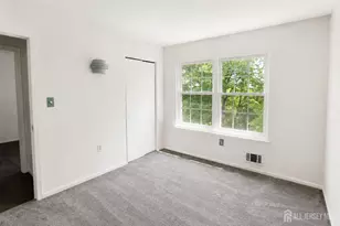 20 Delikat Ln, Sayreville, NJ 08872 - Photo 15