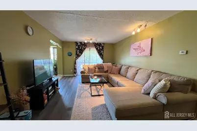 1210 Edison Glen Terrace, Edison, NJ 08837 - Photo 5