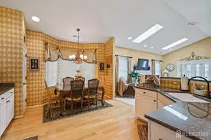 52 Vineyard Ct, Monroe Township, NJ 08831 - Photo 7