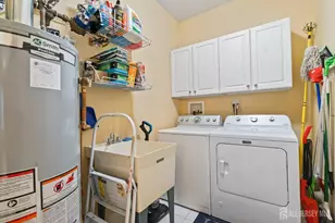 52 Vineyard Ct, Monroe Township, NJ 08831 - Photo 23