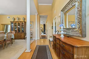 52 Vineyard Ct, Monroe Township, NJ 08831 - Photo 3