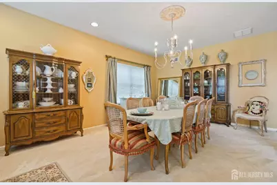 52 Vineyard Court, Monroe Township, NJ 08831 - Photo 5