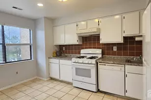 1909 Raspberry Ct, Edison, NJ 08817 - Photo 5