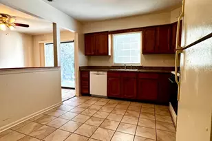 2703 Deerfield Dr, Edison, NJ 08820 - Photo 7