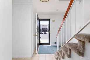 104 Maple Hill Dr, Woodbridge Township, NJ 07095 - Photo 3
