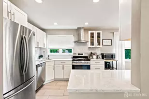 9 Meyer Rd, Edison, NJ 08817 - Photo 17