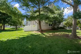 1301 Dahlia Cir, South Brunswick Township, NJ 08810 - Photo 23