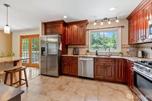 5 Yale Ct, East Brunswick Township, NJ 08816 - Photo 7