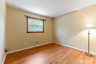 5 Yale Ct, East Brunswick Township, NJ 08816 - Photo 19