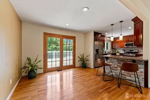 5 Yale Ct, East Brunswick Township, NJ 08816 - Photo 9