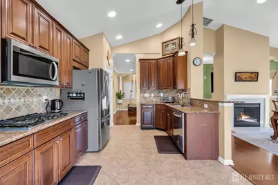 10 Nappa Court, Monroe Township, NJ 08831 - Photo 17