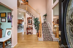 2 Garden Hills Dr, Franklin Township, NJ 08873 - Photo 3