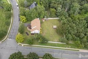 2 Garden Hills Dr, Franklin Township, NJ 08873 - Photo 41