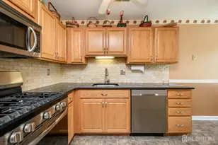 39 River Bank Dr, Florence, NJ 08554 - Photo 7