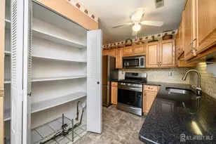 39 River Bank Dr, Florence, NJ 08554 - Photo 5