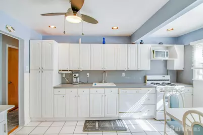 31 Heidi Drive, Fords, NJ 08863 - Photo 11