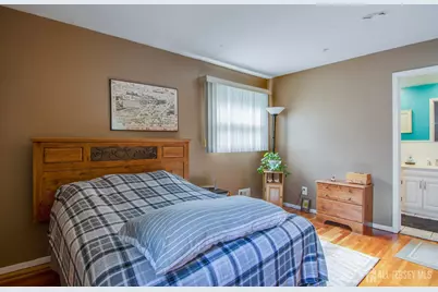 31 Heidi Drive, Fords, NJ 08863 - Photo 17