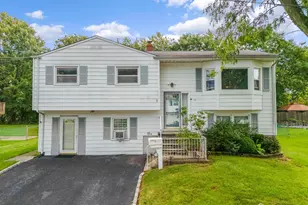 31 Heidi Dr, Fords, NJ 08863 - Photo 1