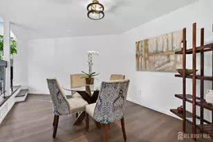66 Kingsberry Dr, Franklin Township, NJ 08873 - Photo 3