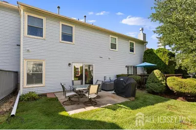 4 Heritage Square, Sayreville, NJ 08872 - Photo 21