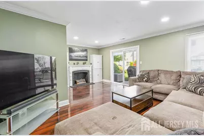 4 Heritage Square, Sayreville, NJ 08872 - Photo 5