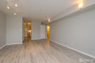 12-J Avon Dr, East Windsor Township, NJ 08520 - Photo 5