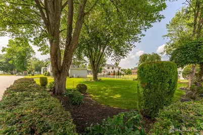 932 Beatrice Parkway, Edison, NJ 08820 - Photo 33