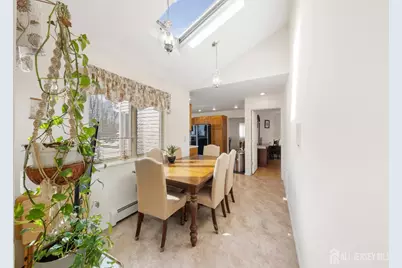 932 Beatrice Parkway, Edison, NJ 08820 - Photo 21