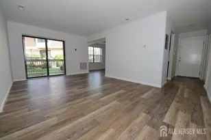 302 Hidden Village Dr, Perth Amboy, NJ 08861 - Photo 3