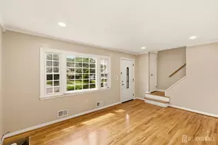 19 Sycamore Ave, Edison, NJ 08817 - Photo 7