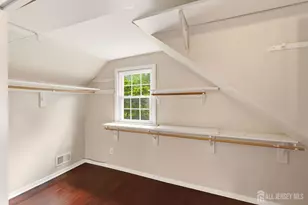 19 Sycamore Ave, Edison, NJ 08817 - Photo 27