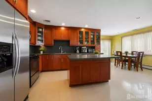 58 Preston St, Edison, NJ 08817 - Photo 3