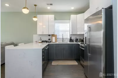 197 Garfield Avenue, Jersey City, NJ 07305 - Photo 9