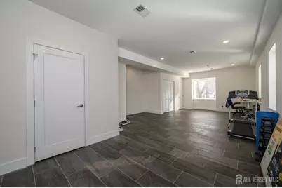 [Address not provided], Jersey City, NJ 07305 - Photo 17