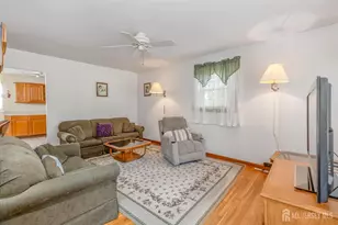 44 Garfield Pl, Sayreville, NJ 08859 - Photo 5