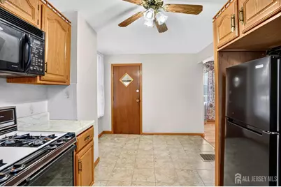 33 Burnet Street, Avenel, NJ 07001 - Photo 9