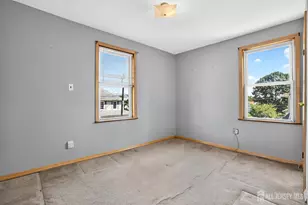33 Burnet St, Avenel, NJ 07001 - Photo 19
