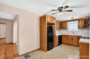 33 Burnet St, Avenel, NJ 07001 - Photo 7