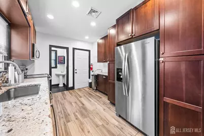 13 Baldwin Street, New Brunswick, NJ 08901 - Photo 9