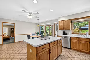 46 Waverly Pl, South Brunswick Township, NJ 08852 - Photo 23
